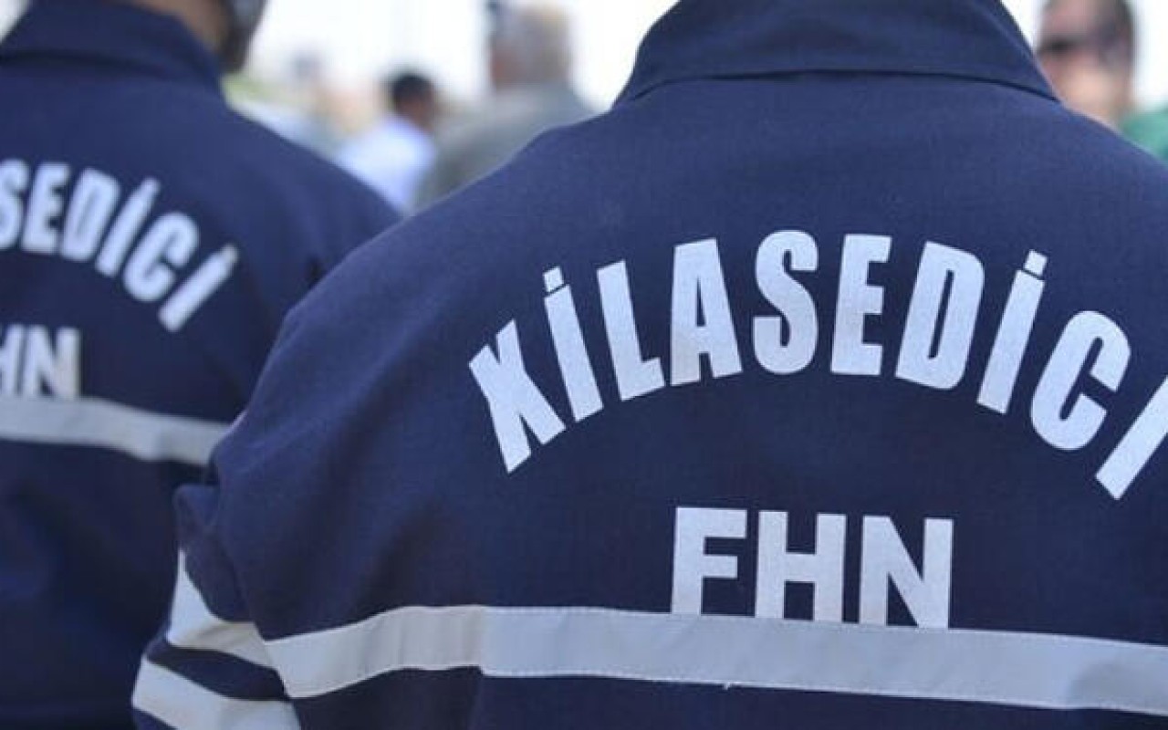 Köməksiz vəziyyətdə qalan azyaşlı xilas edildi Köməksiz vəziyyətdə qalan azyaşlı xilas edildi