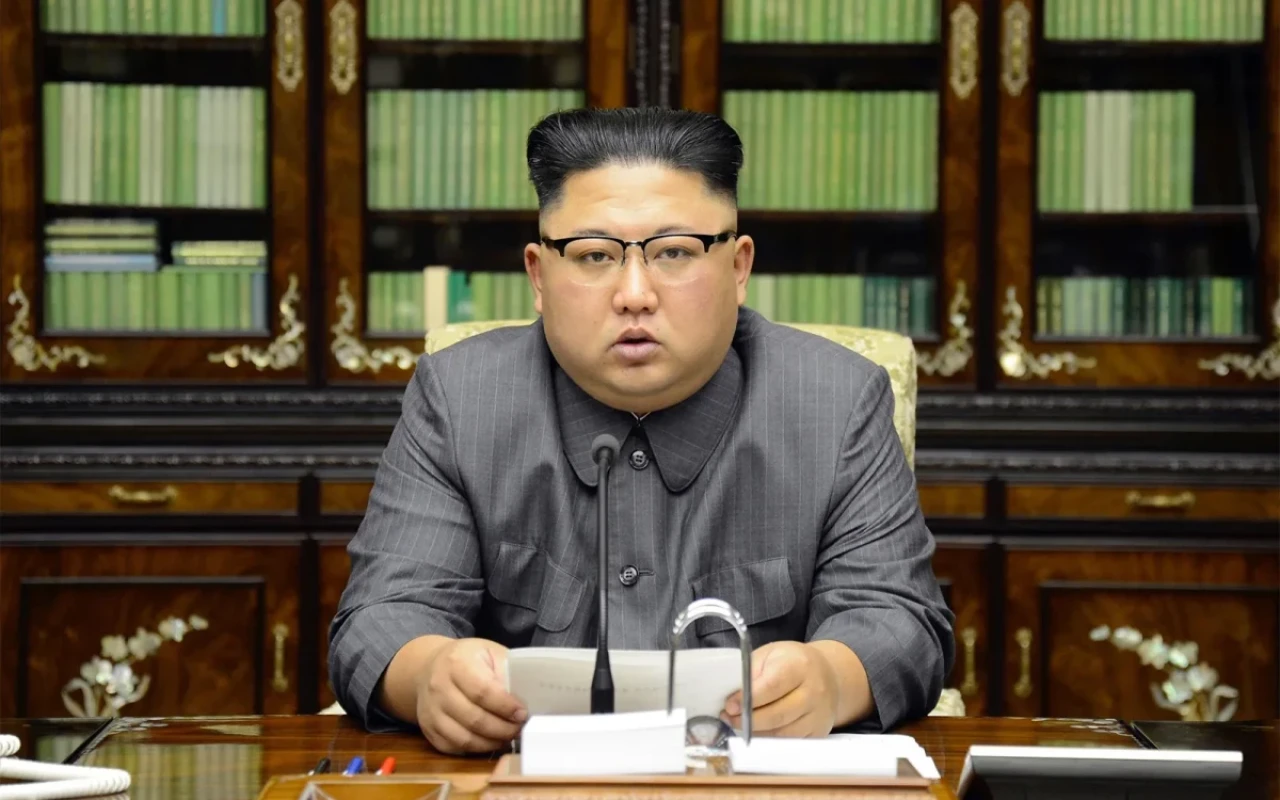 Kim Çen İn Pekində onlarla görüşə bilər Kim Çen İn Pekində onlarla görüşə bilər
