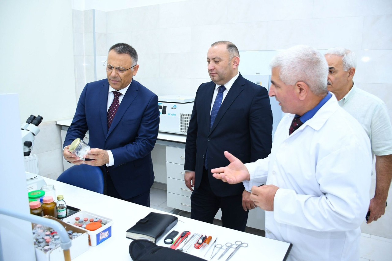 İğdır Universitetinin rektoru ADAU-ya səfər edib - FOTOLAR