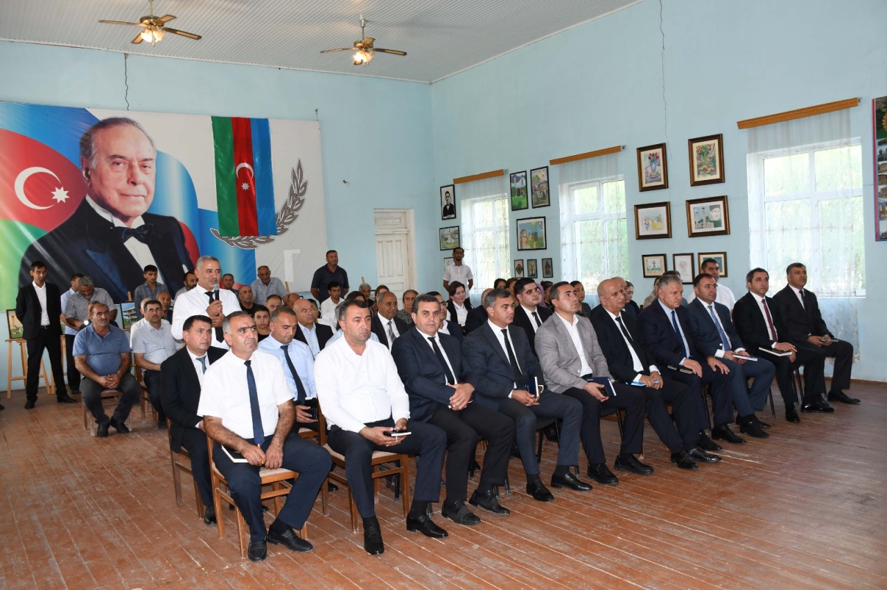 Vaqif Həsənovun növbəti səyyar qəbul-görüşü keçirilib - FOTOLAR