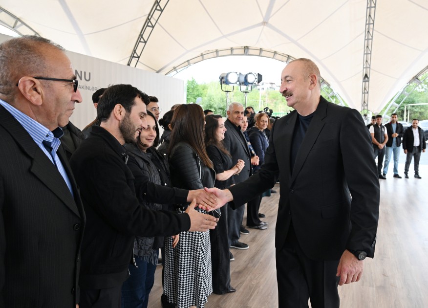 Prezident Xocavənddə sakinlərlə görüşdü - FOTOLAR