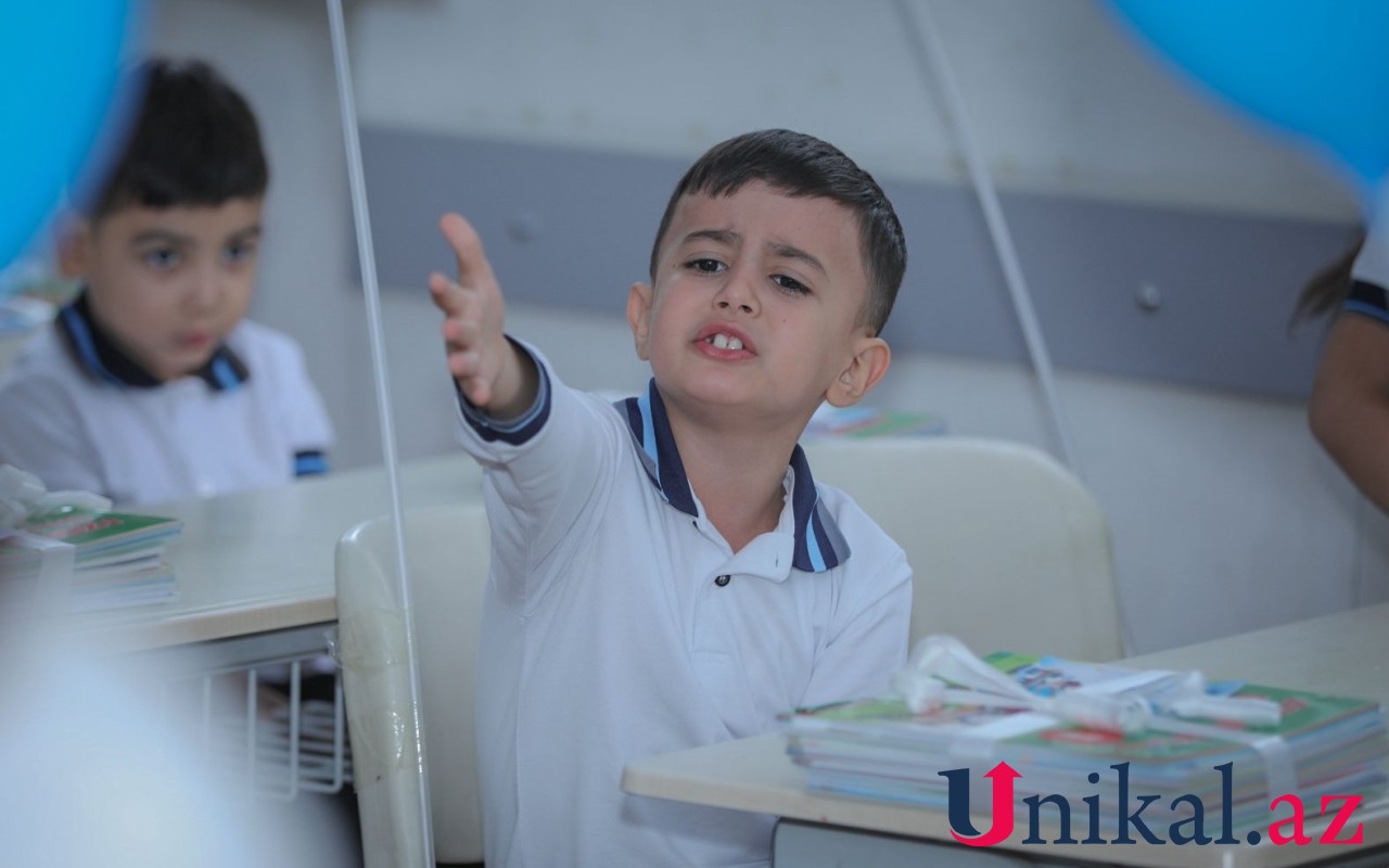 Yeni dərs ili belə başladı- FOTOREPORTAJ