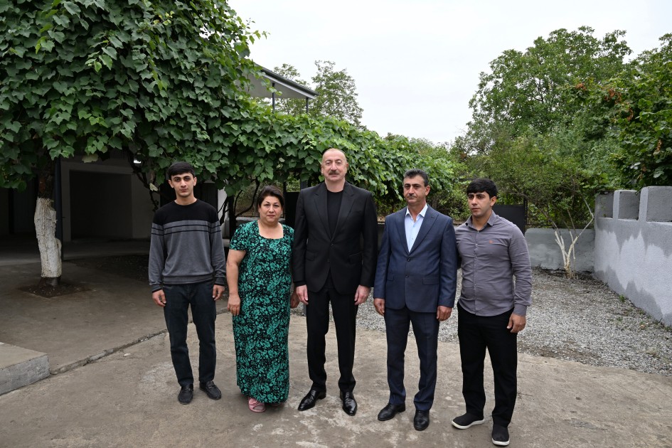 Prezident Badara kəndində olub - FOTOLAR