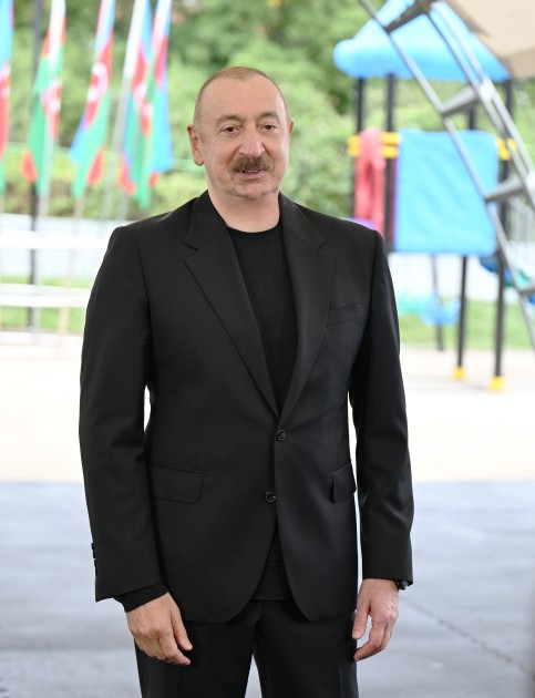 Prezident 4 kəndin sakinləri ilə görüşdü - FOTOLAR