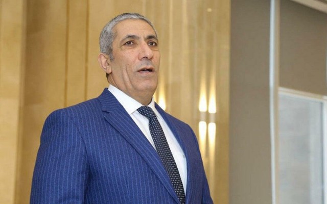 "Özəl sektorun bəzi hissələrində Azərbaycan dilinin normaları pozulur" -Komitə sədri