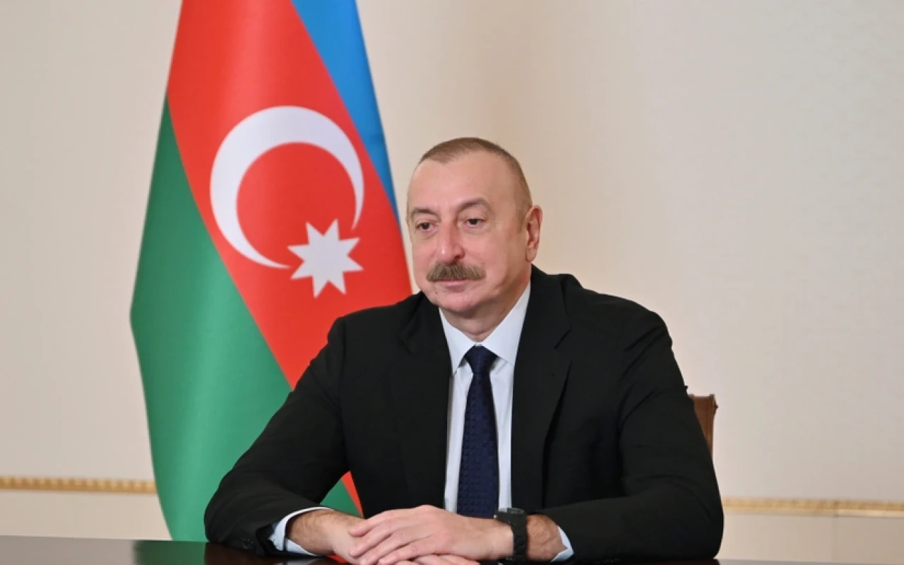 İlham Əliyev BƏƏ prezidenti ilə görüşünə aid videoçarxpaylaşdı