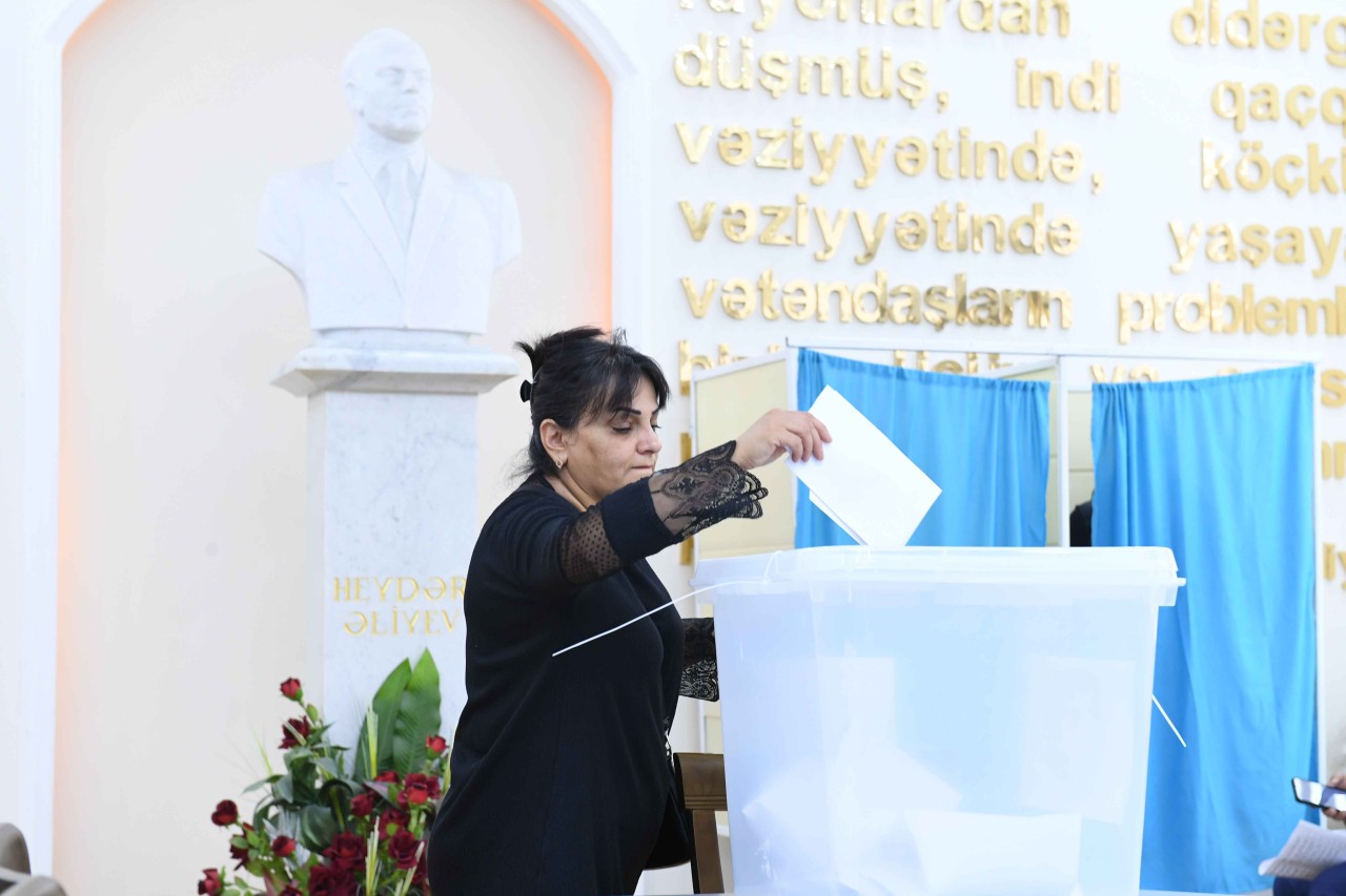 Dövlət Komitəsi yanında İctimai Şuraya seçkilər keçirilib - FOTOLAR