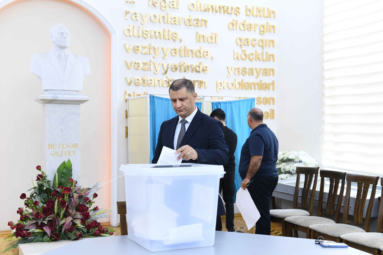 Dövlət Komitəsi yanında İctimai Şuraya seçkilər keçirilib - FOTOLAR