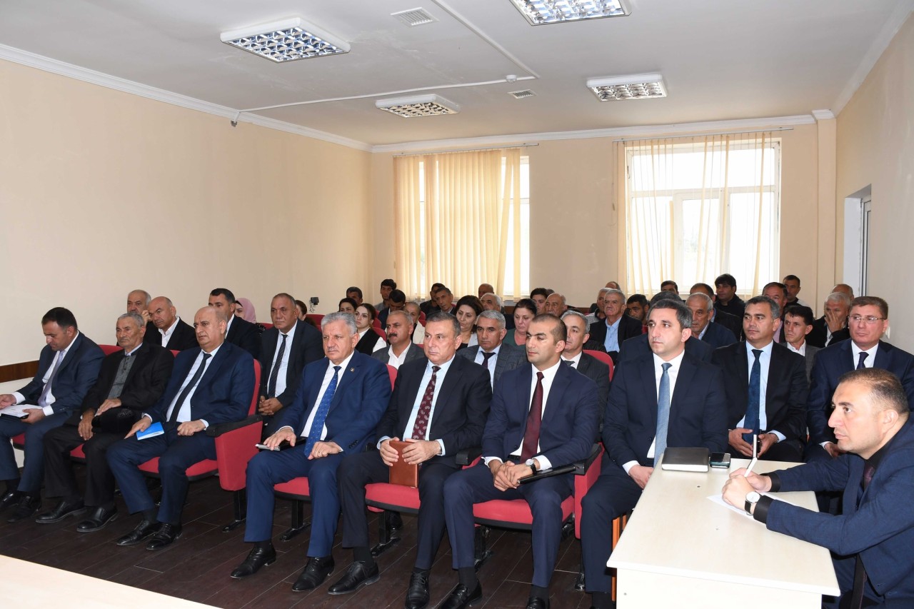 Vaqif Həsənov növbəti səyyar qəbul-görüş keçirib - FOTOLAR