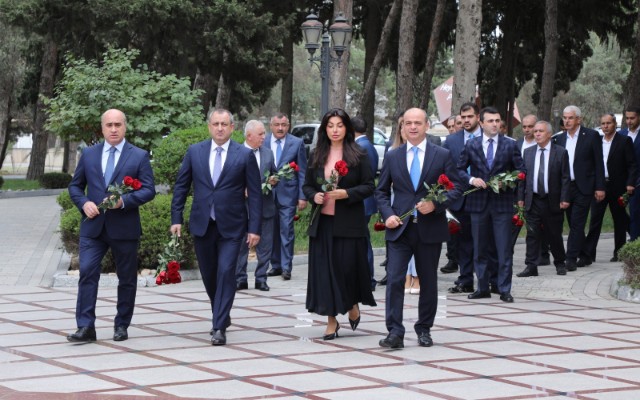 Suraxanıda “Suverenliyin gücü, neftçinin əməyi” adlı tədbir keçirilib -FOTOLAR