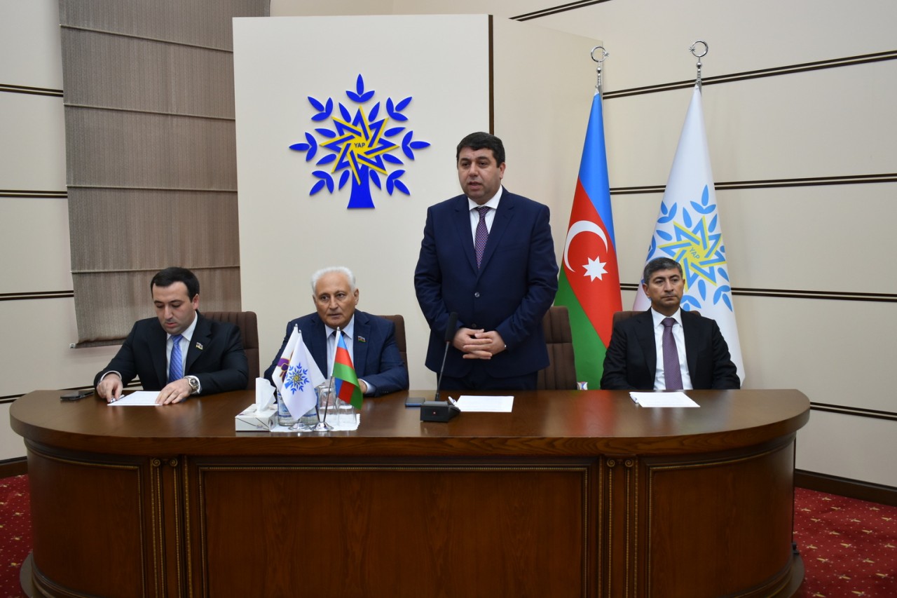 Yasamal ictimaiyyəti Dövlət Suverenliyi Gününü qeyd edib - FOTOLAR
