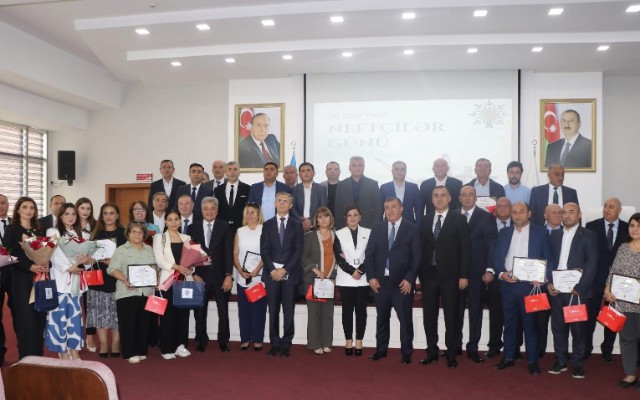 Xətaidə "Neftçilər Günü"nə həsr olunmuş tədbir keçirilib -FOTOLAR