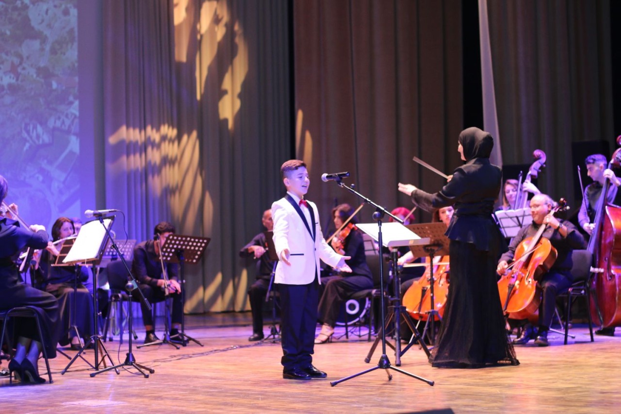 Sumqayıtda Üzeyir Hacıbəyliyə həsr olunmuş konsert keçirilib - FOTOLAR