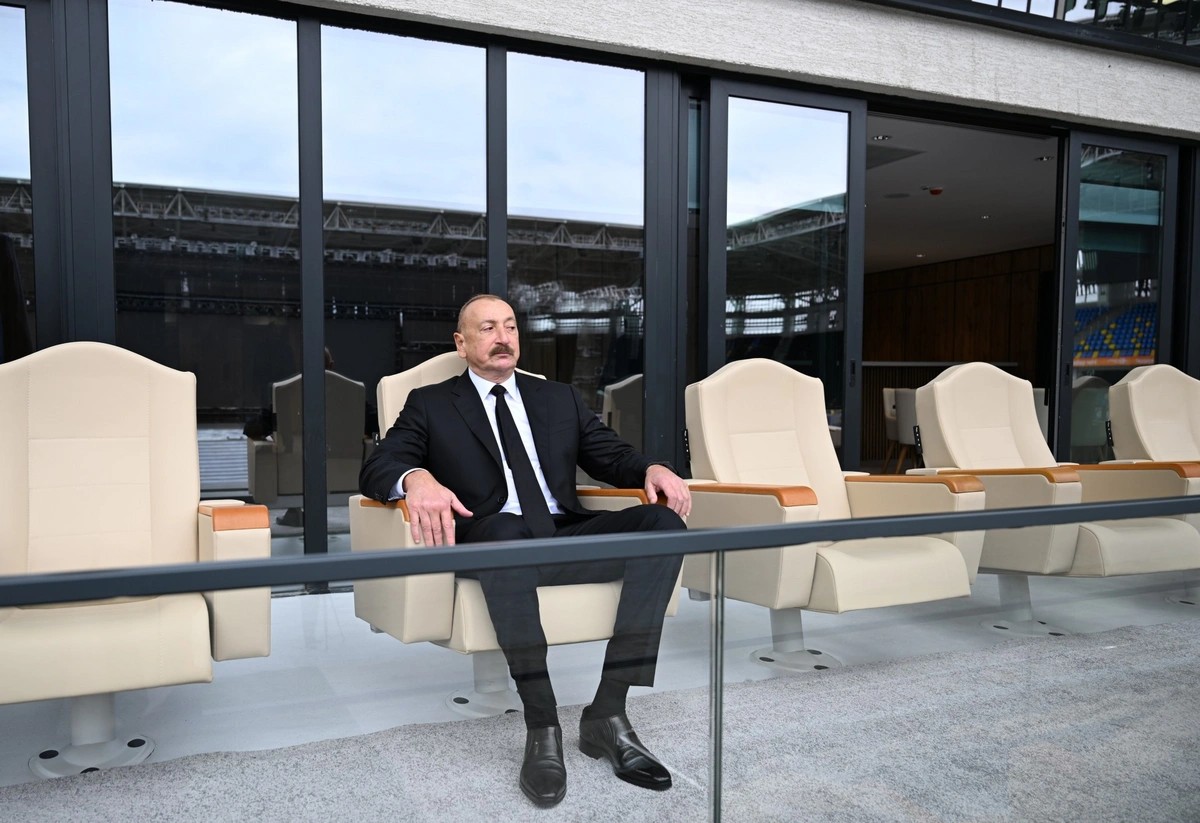 İlham Əliyev Gəncə şəhər stadionunun aşılısında - FOTO