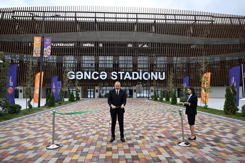 İlham Əliyev Gəncə şəhər stadionunun aşılısında - FOTO
