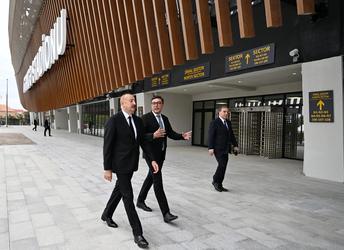 İlham Əliyev Gəncə şəhər stadionunun aşılısında - FOTO