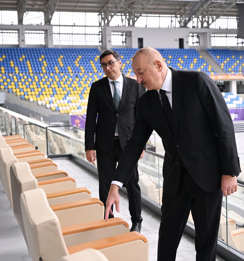 İlham Əliyev Gəncə şəhər stadionunun aşılısında - FOTO