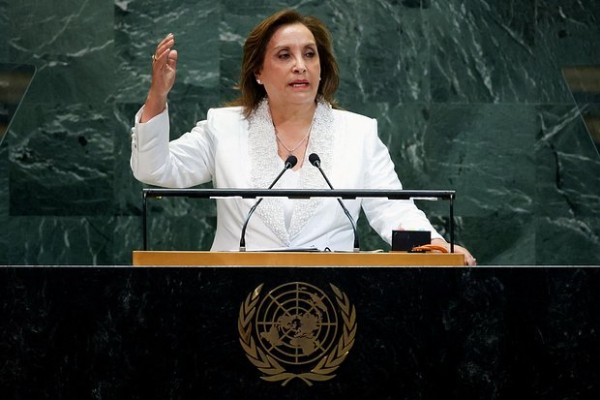 Bu ölkənin prezidenti vəzifəsindən uzaqlaşdırıldı