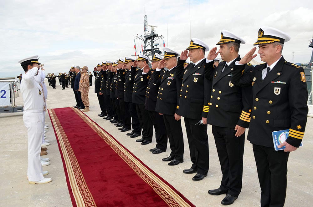 İran gəmiləri Azərbaycana gəlib - FOTO