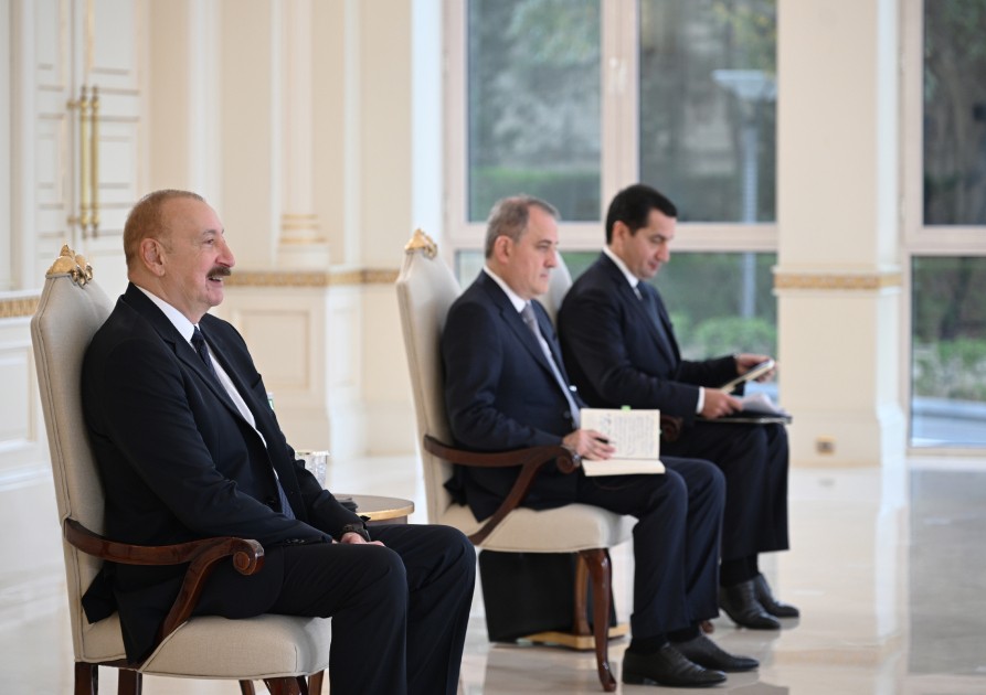 İlham Əliyev yeni səfirin etimadnaməsini qəbul etdi - FOTOLAR