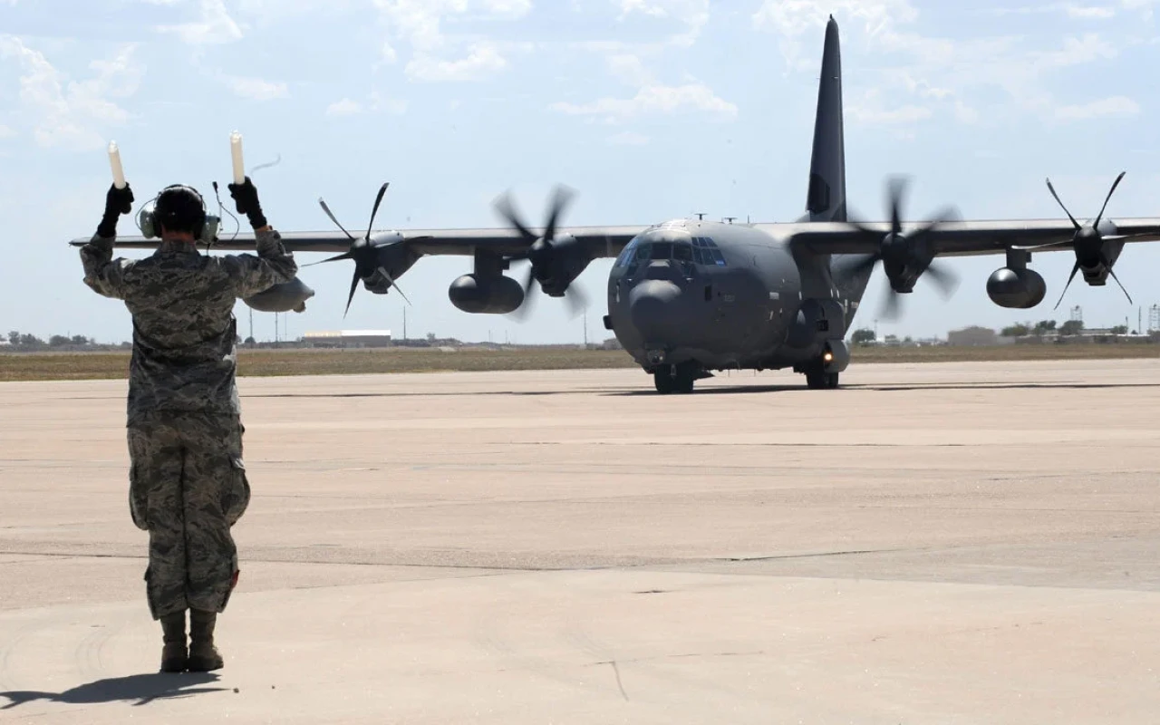 Qəzaya uğrayan C-130-un xüsusiyyətləri