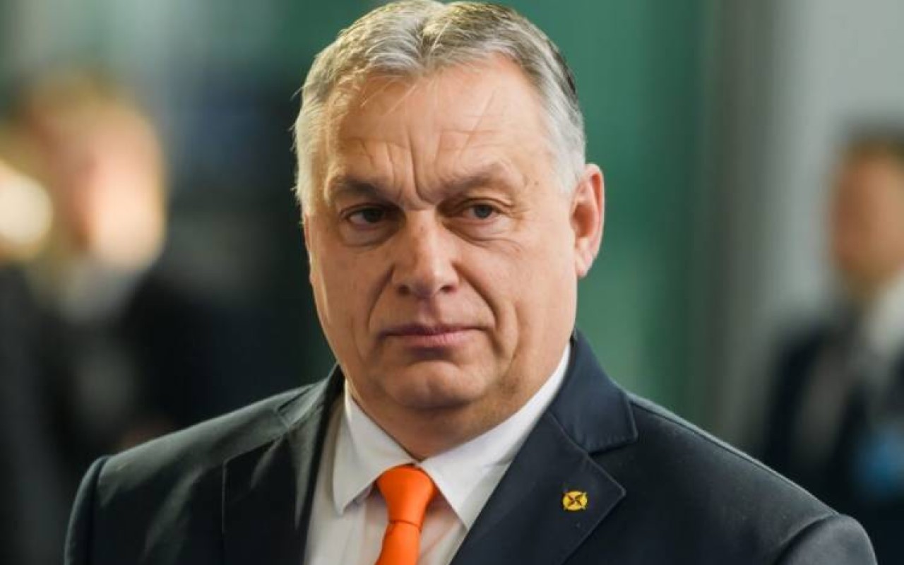 Orban Ermənistana gedir 