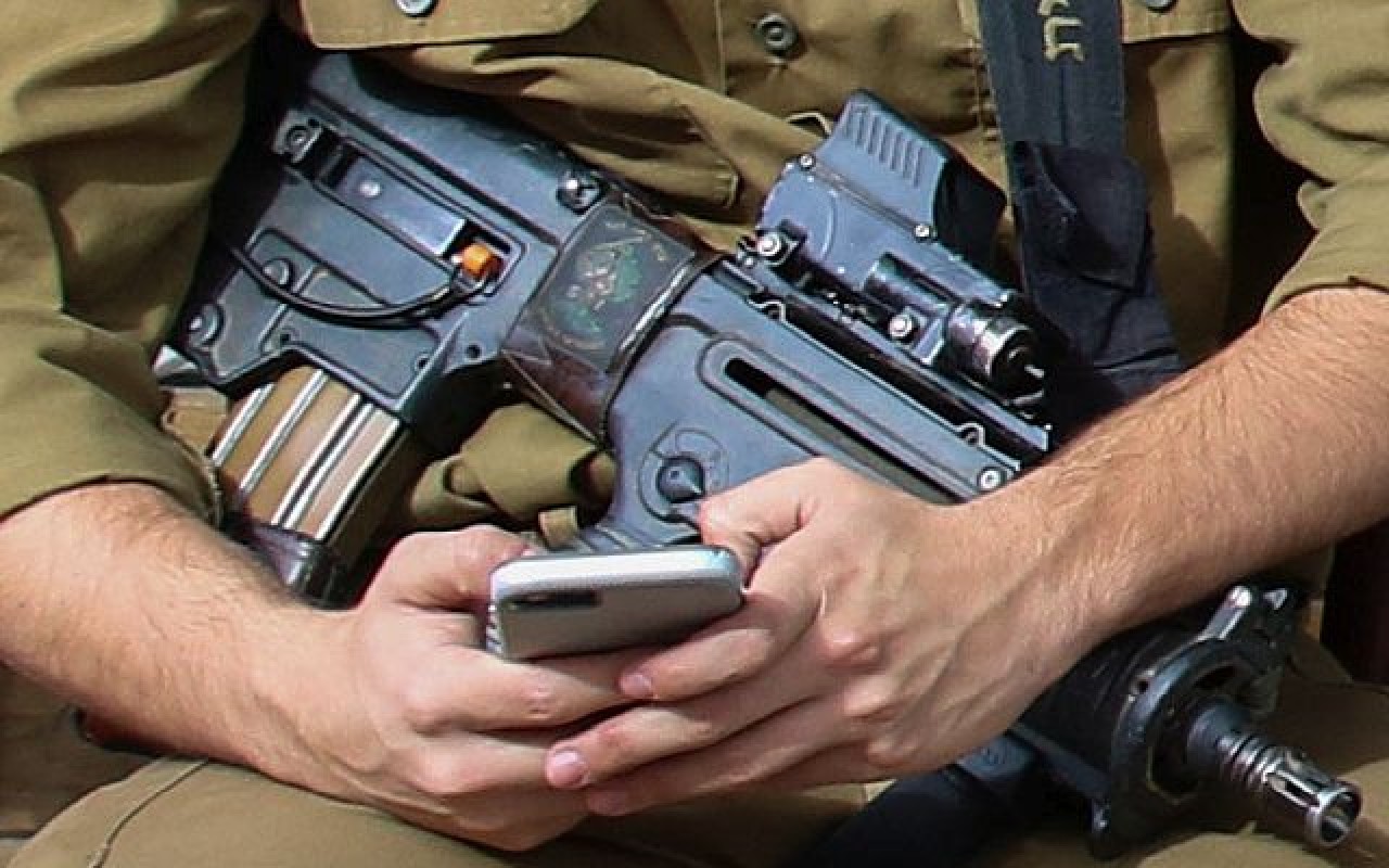 İsrail ordusunda Android qadağan edildi 