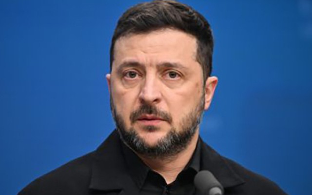 Zelenski seçkilərə razıdır 