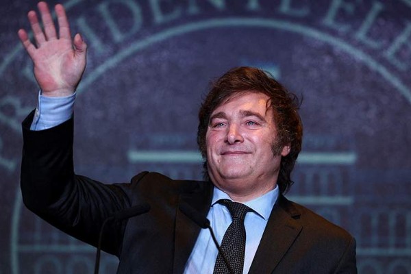 Maduronun həbsinə sevinən prezident oldu