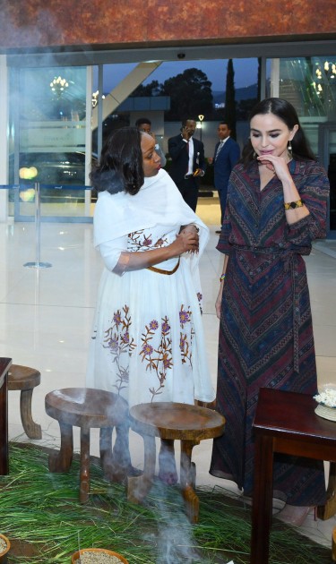 Leyla Əliyeva Efiopiya Elm Muzeyini ziyarət etdi - FOTOLAR Leyla Əliyeva Efiopiya Elm Muzeyini ziyarət etdi - FOTOLAR