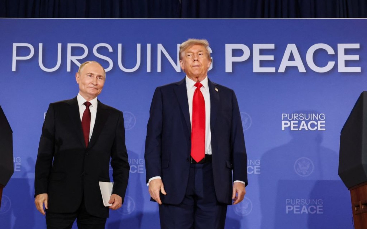 "Tramp Putin kimi olmaq istəyir" 