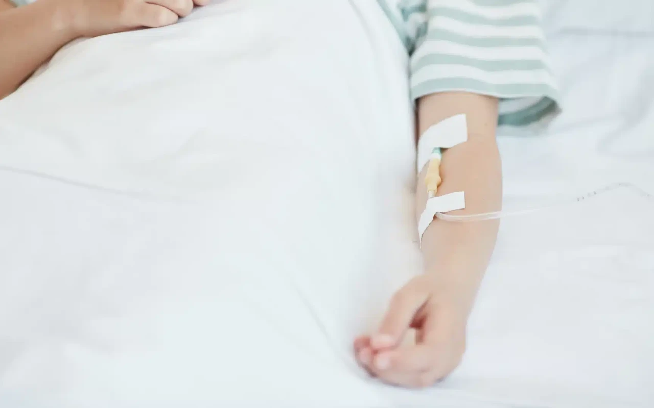 Gəncədə 6 yaşlı uşaq ehtiyatsızlıqdan xəsarət aldı