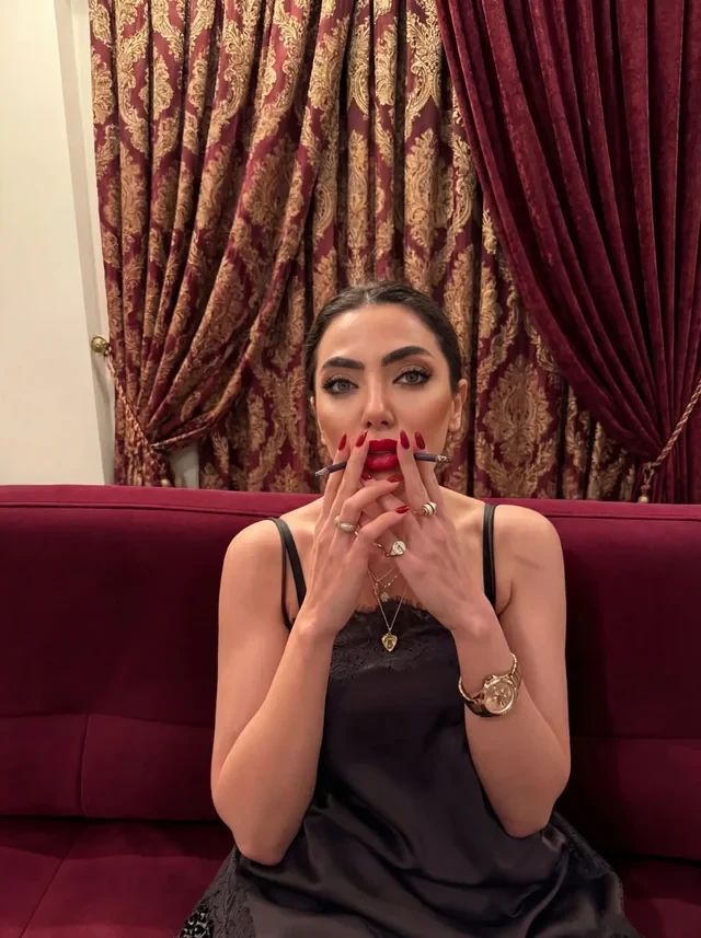 Jurnalitin qeyri-etik görüntüləri yayıldı - FOTO