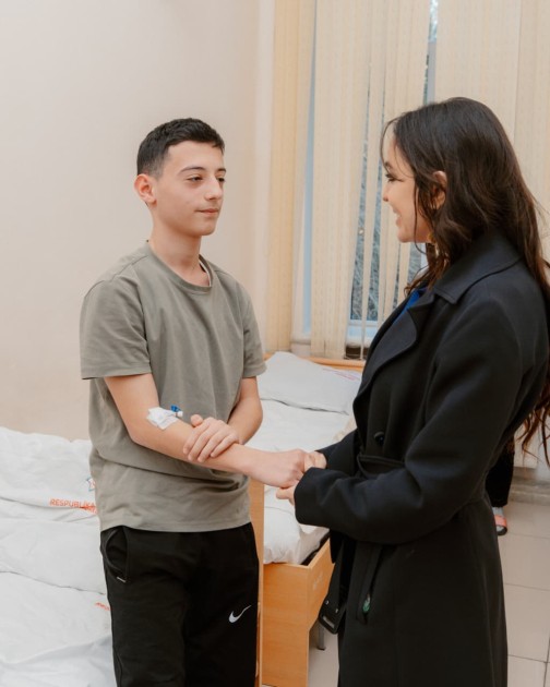 Leyla Əliyeva Nərimanov Uşaq Klinik Xəstəxanasında - FOTOLAR