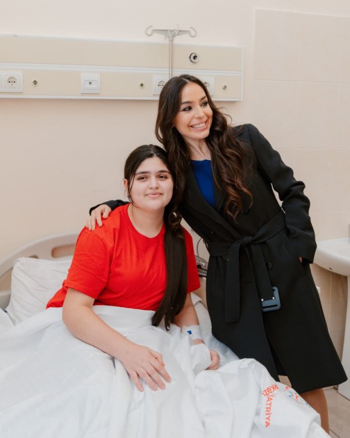 Leyla Əliyeva Nərimanov Uşaq Klinik Xəstəxanasında - FOTOLAR