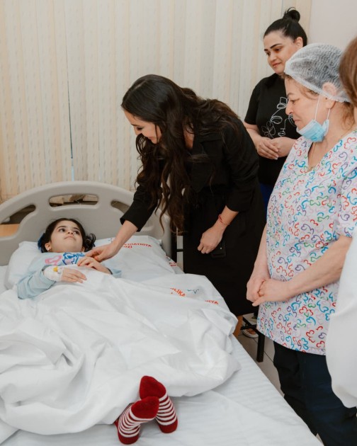 Leyla Əliyeva Nərimanov Uşaq Klinik Xəstəxanasında - FOTOLAR