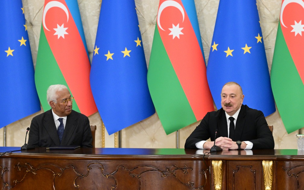 İlham Əliyev Koşta ilə mətbuata bəyanatlarla çıxış etdilər - FOTOLAR (YENİLƏNİB)