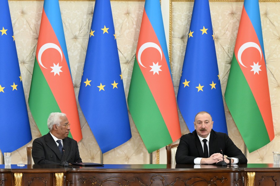 İlham Əliyev Koşta ilə mətbuata bəyanatlarla çıxış etdilər - FOTOLAR (YENİLƏNİB)