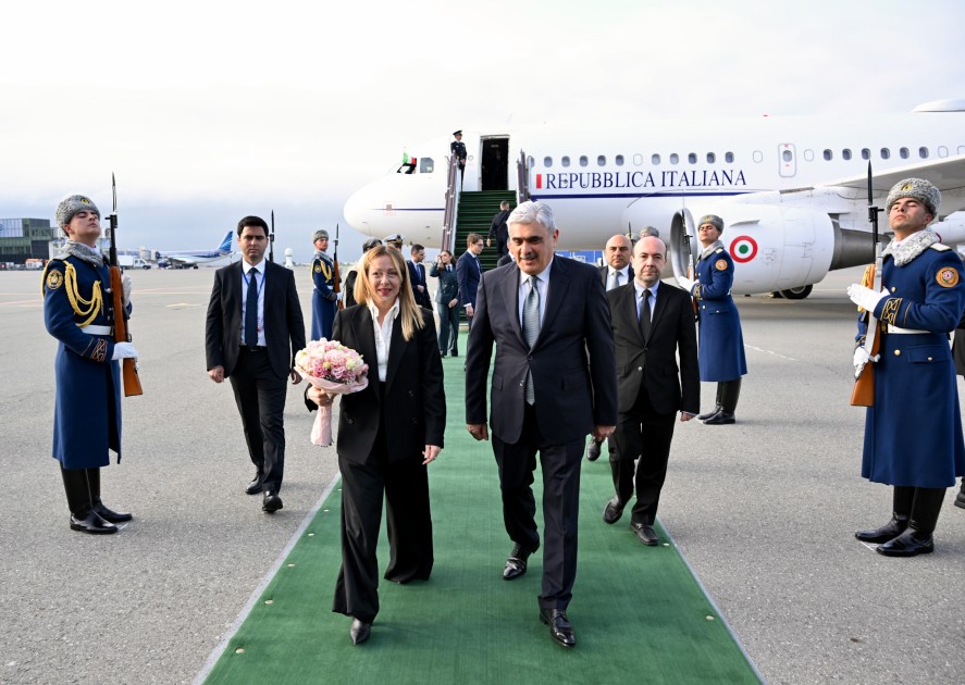 Ciorcia Meloni Azərbaycana gəldi - FOTO