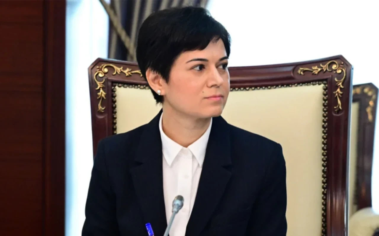 Nazirin işdən çıxardığı xanıma