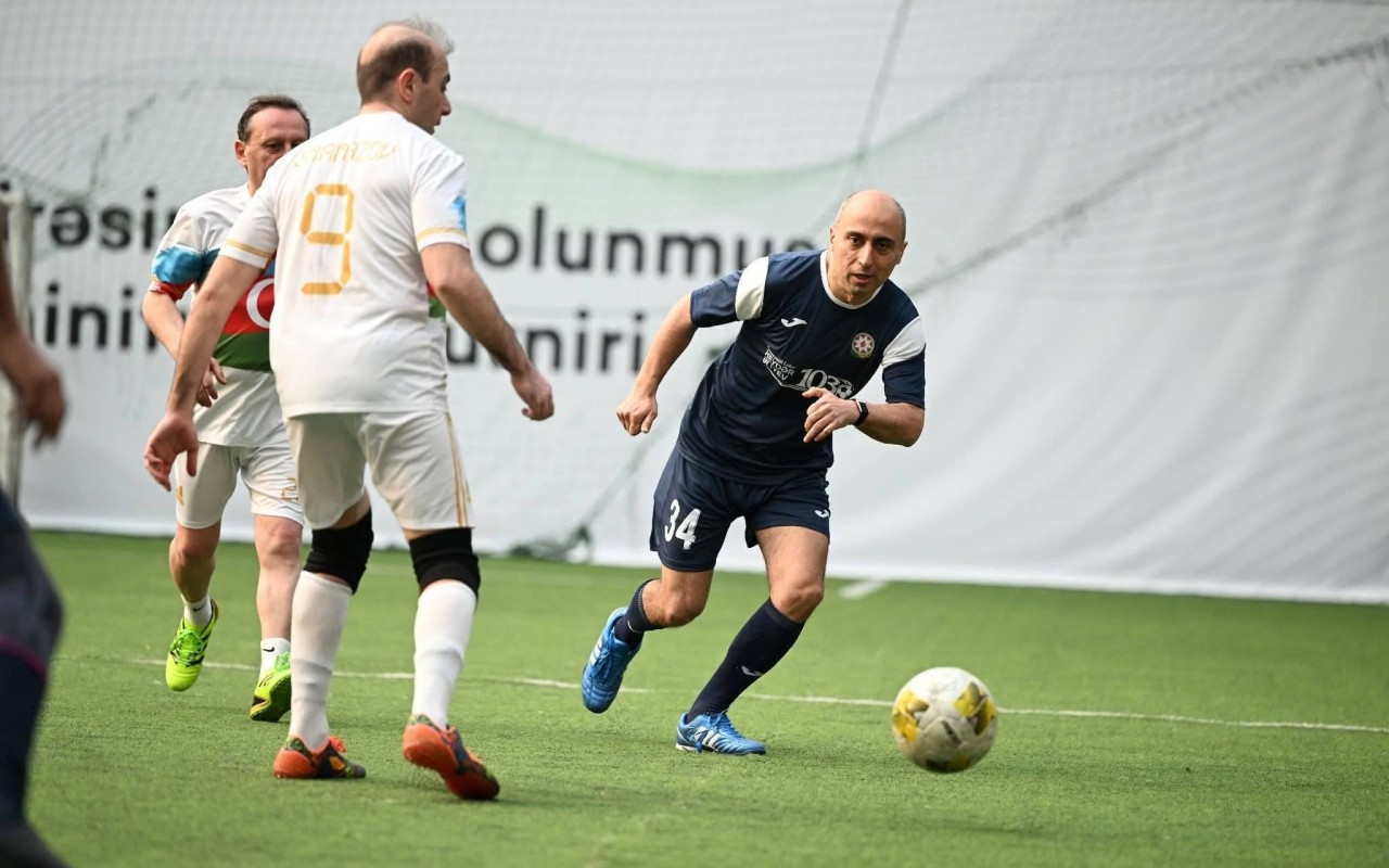 “Parlament” və “Hökumət” futbol oynadı