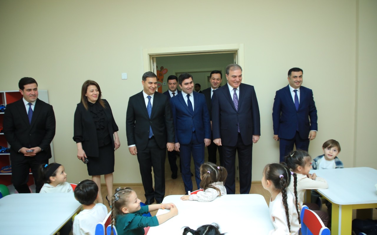 Niyazi Bayramov körpələr evinin açılış mərasimində  -