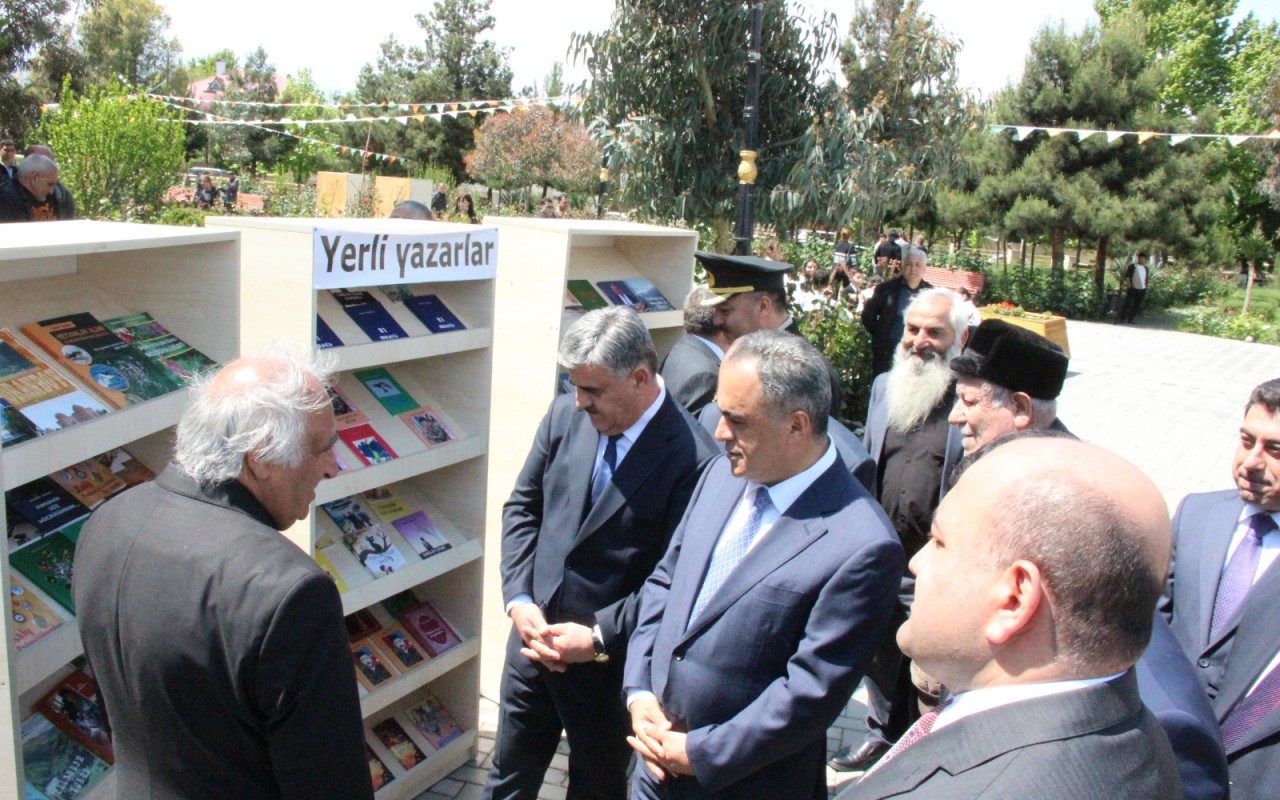 Goranboyda Heydər Əliyevin ildönümü ilə bağlı kitab festivalı keçirildi
