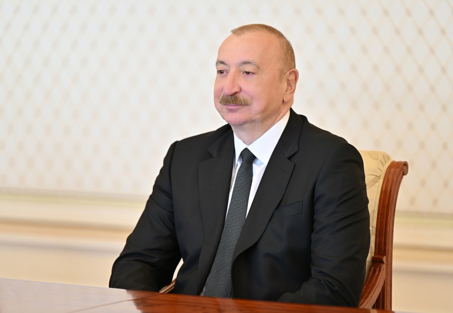 İlham Əliyev bp şirkətinin baş icraçı direktorunu qəbul etdi - FOTOLAR İlham Əliyev bp şirkətinin baş icraçı direktorunu qəbul etdi - FOTOLAR