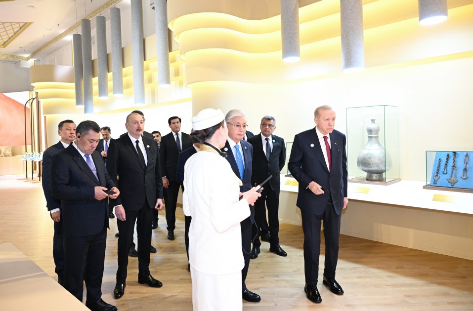 Liderlər Türküstanda bir sıra mədəni məkanlarla tanış oldular - FOTOLAR