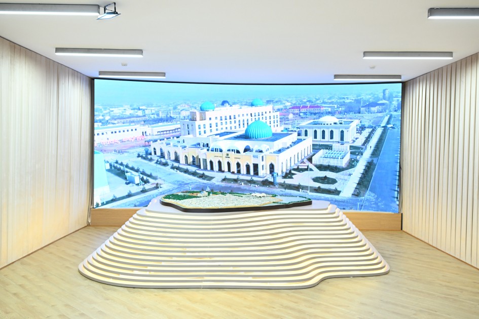 Liderlər Türküstanda bir sıra mədəni məkanlarla tanış oldular - FOTOLAR