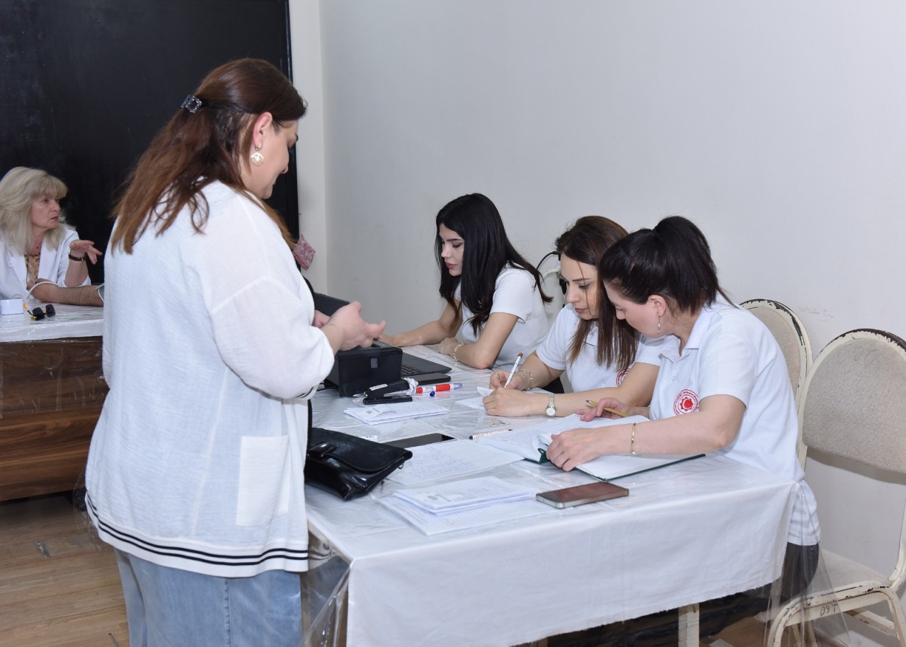 Sumqayıt Tibb Mərkəzi qanvermə aksiyası keçirib - FOTOLAR