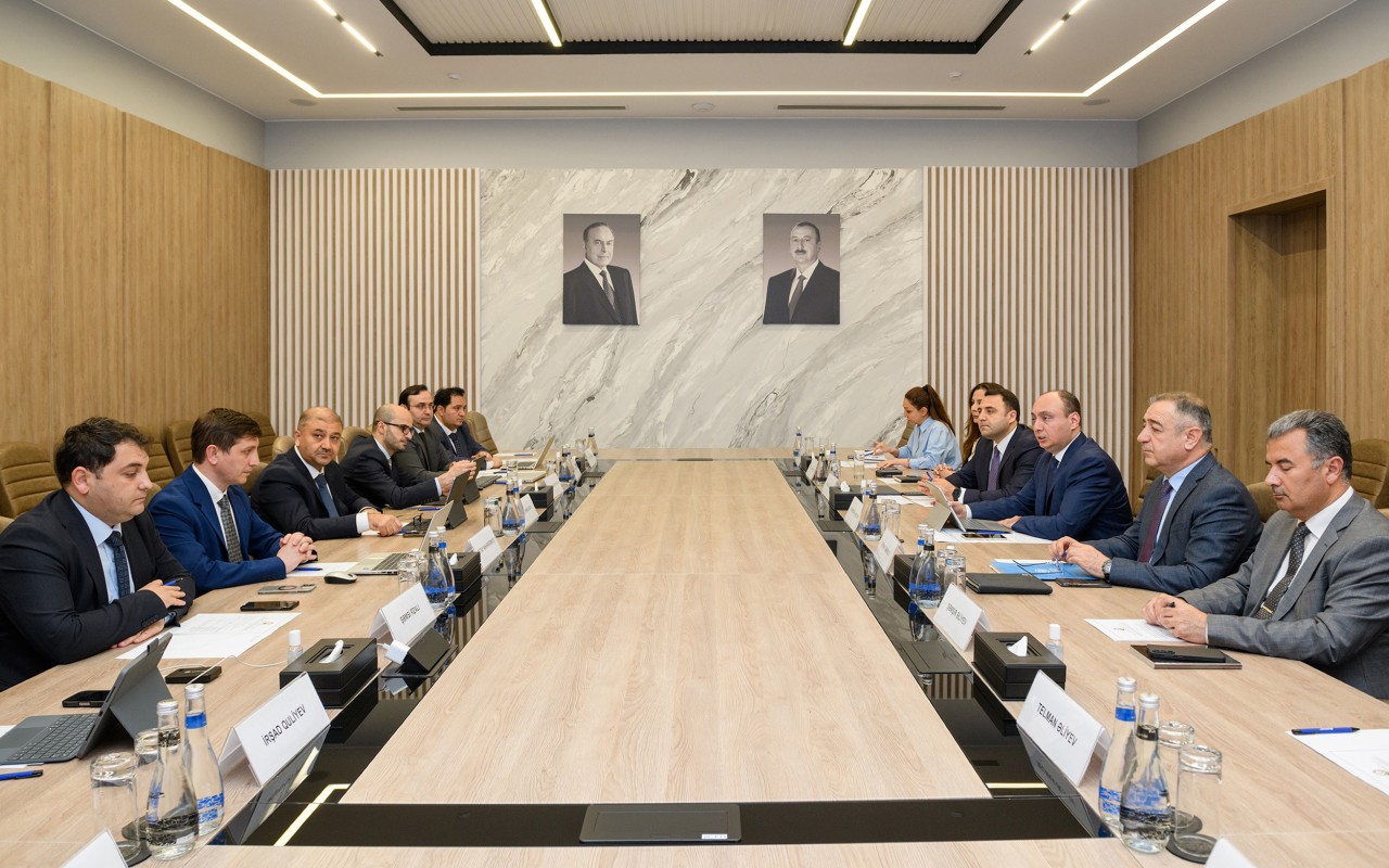 RİNN-də İşçi qrupunun növbəti iclası keçirilib -