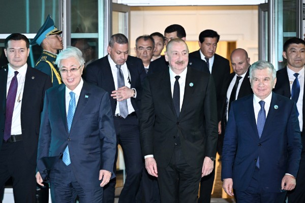 İlham Əliyevin Qazaxıstana səfəri başa çatdı