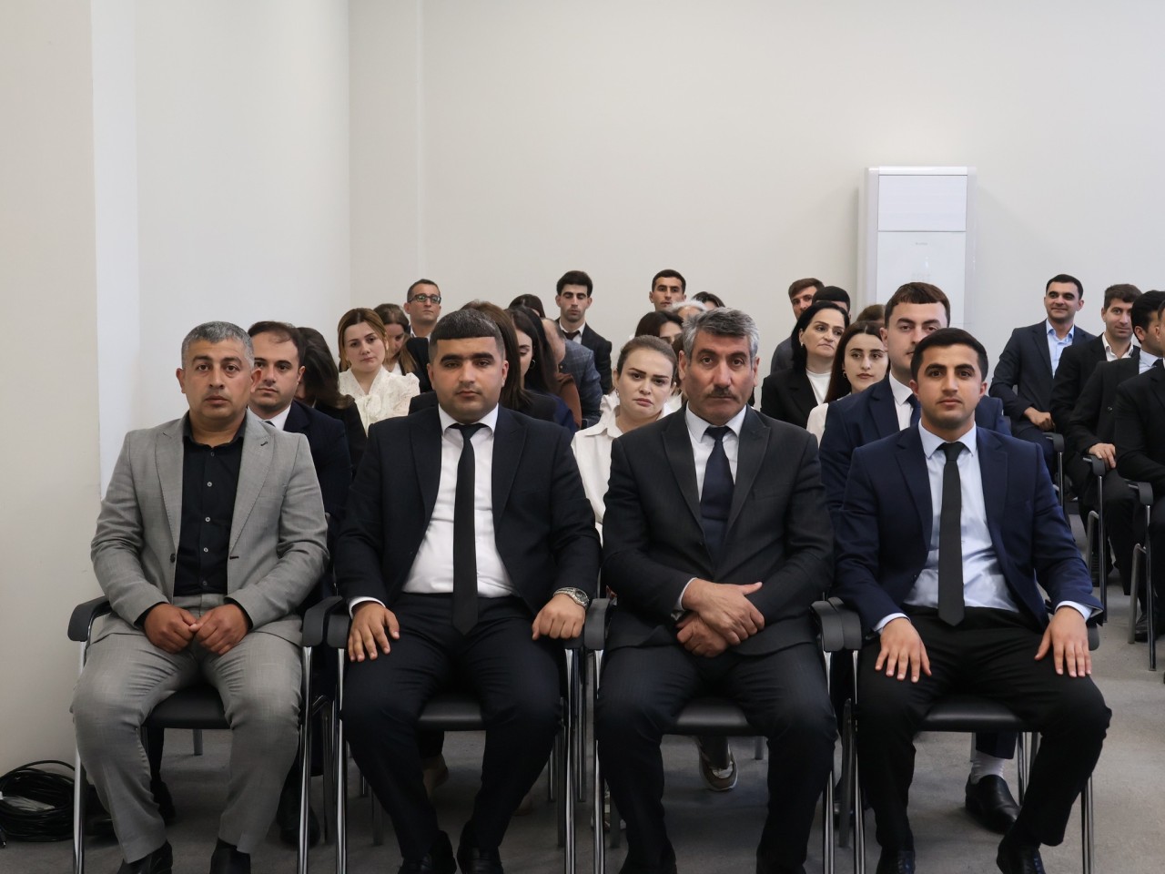 Yeni direktor kollektivə təqdim edildi - FOTOLAR